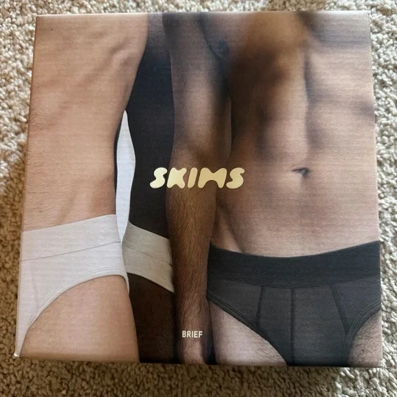 Skims Men's Cotton Briefs L Large 36-38 New In BOX 3 Pack White/Chalk Underwear - Picture 2 of 10